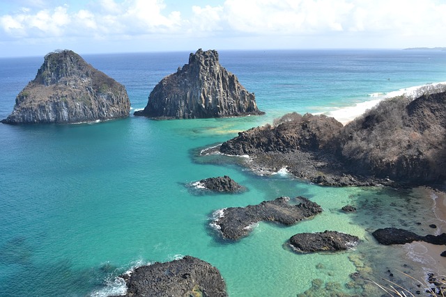 Fernando de Noronha Lodges for Island Escapes