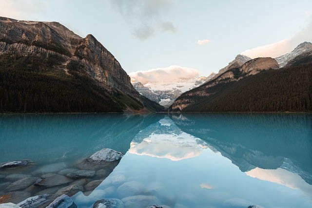 Scenic Lodges in Canada for Outdoor Travel